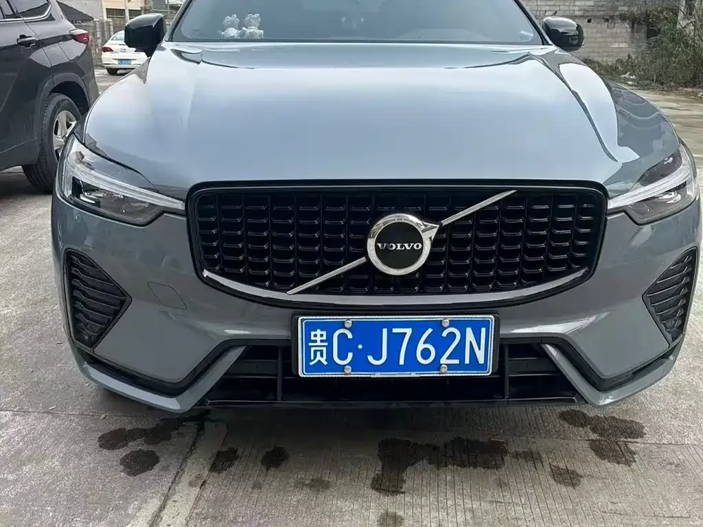 Volvo XC60 2022 из CN, фото 2