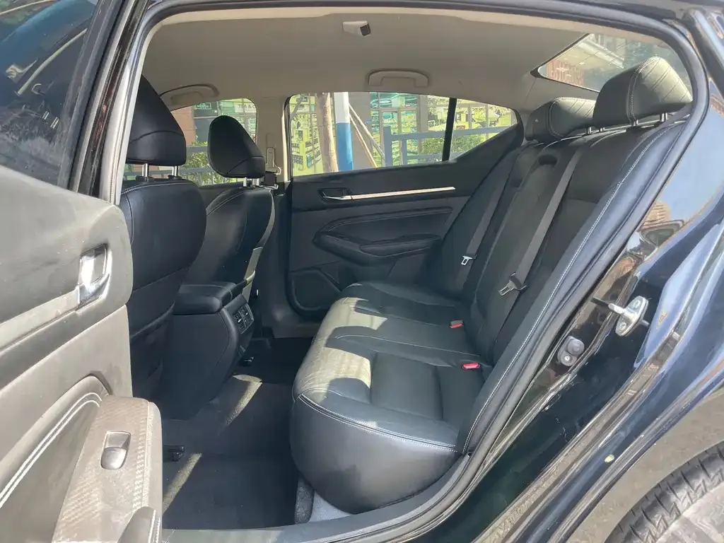 Nissan Teana 2022 из CN, фото 2