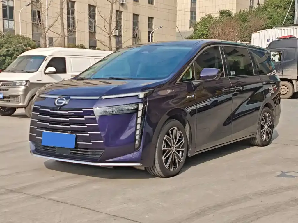GAC Motor E8 Hybrid — фото 1