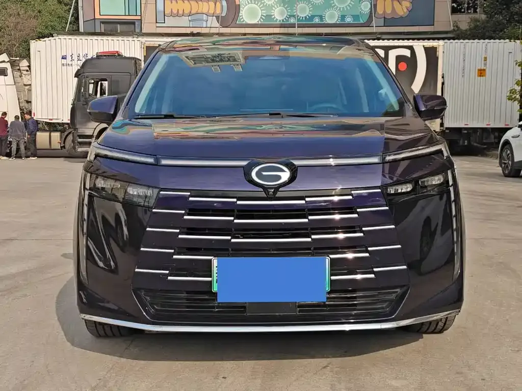 GAC Motor E8 Hybrid — фото 3