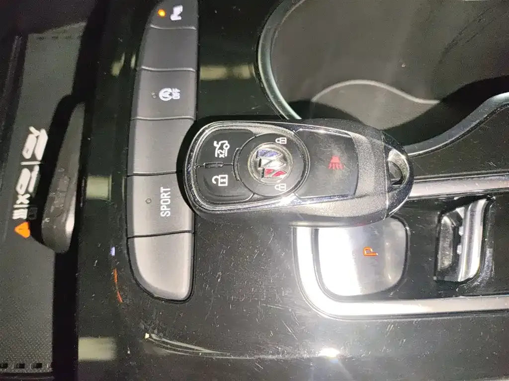 Buick Regal — фото 8