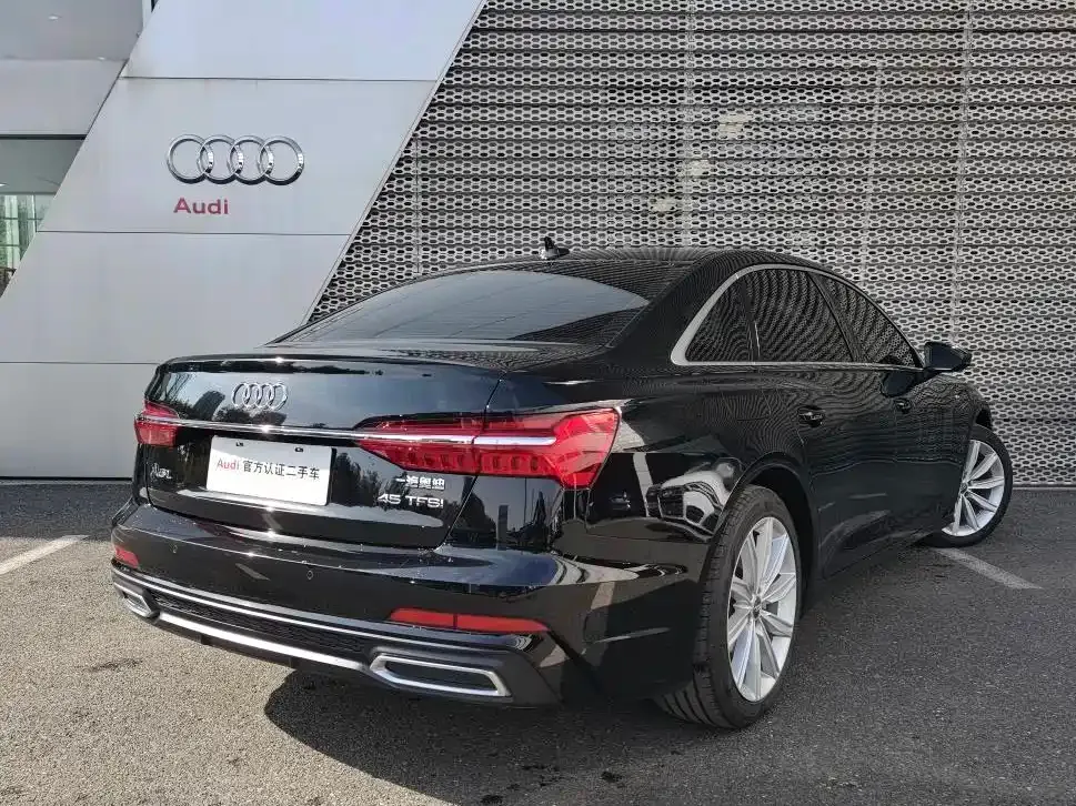 Audi A6L 2021 из CN, фото 4