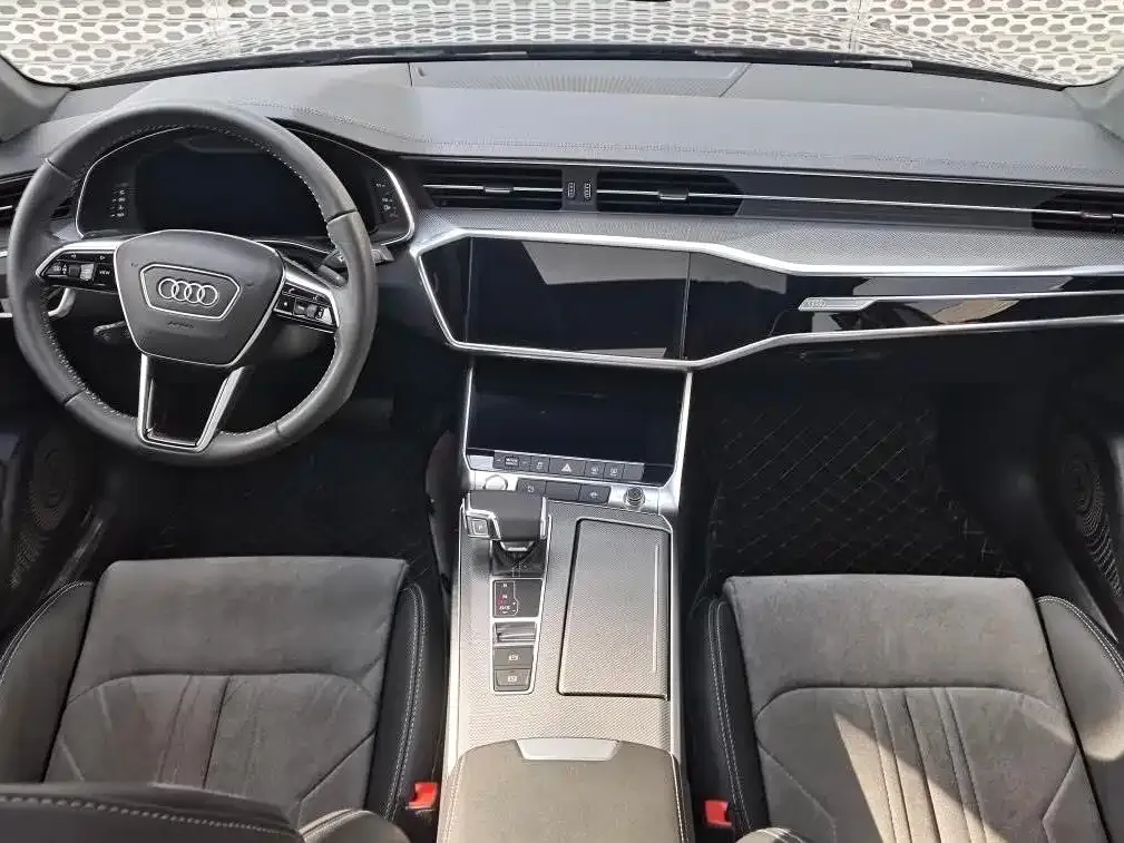 Audi A6L 2021 из CN, фото 3
