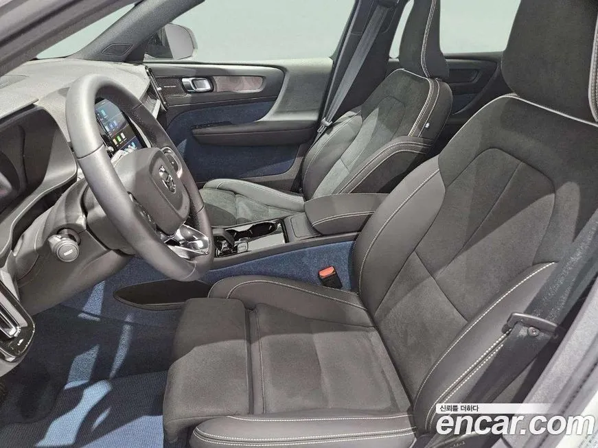 Volvo C40 — фото 10