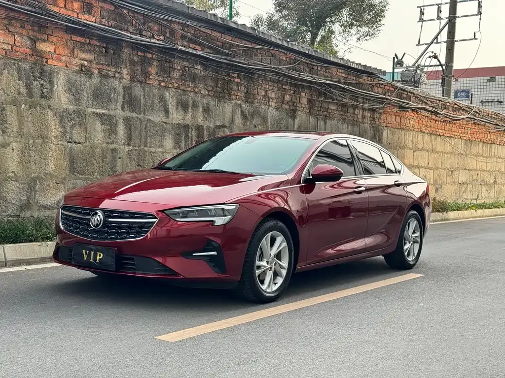 Buick Regal — фото 1