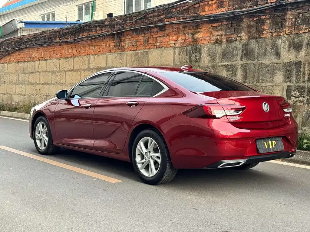 Buick Regal — фото 8