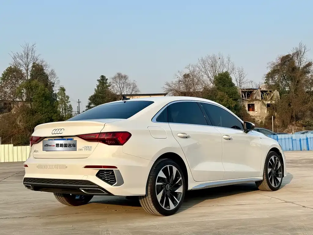 Audi A3 2024 из CN, фото 10