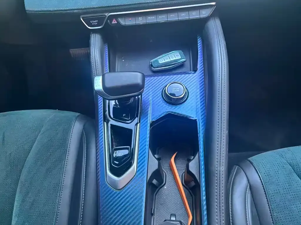 Geely Xingyue L 2022 из CN, фото 9
