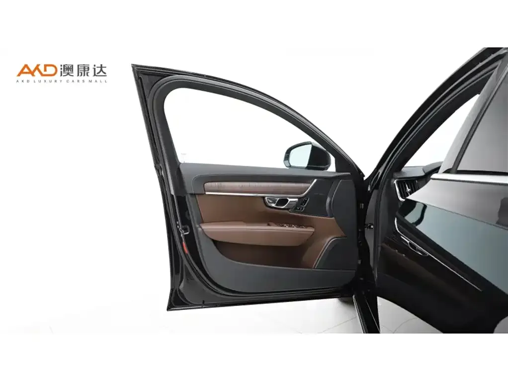 Volvo S90 2024 из CN, фото 5