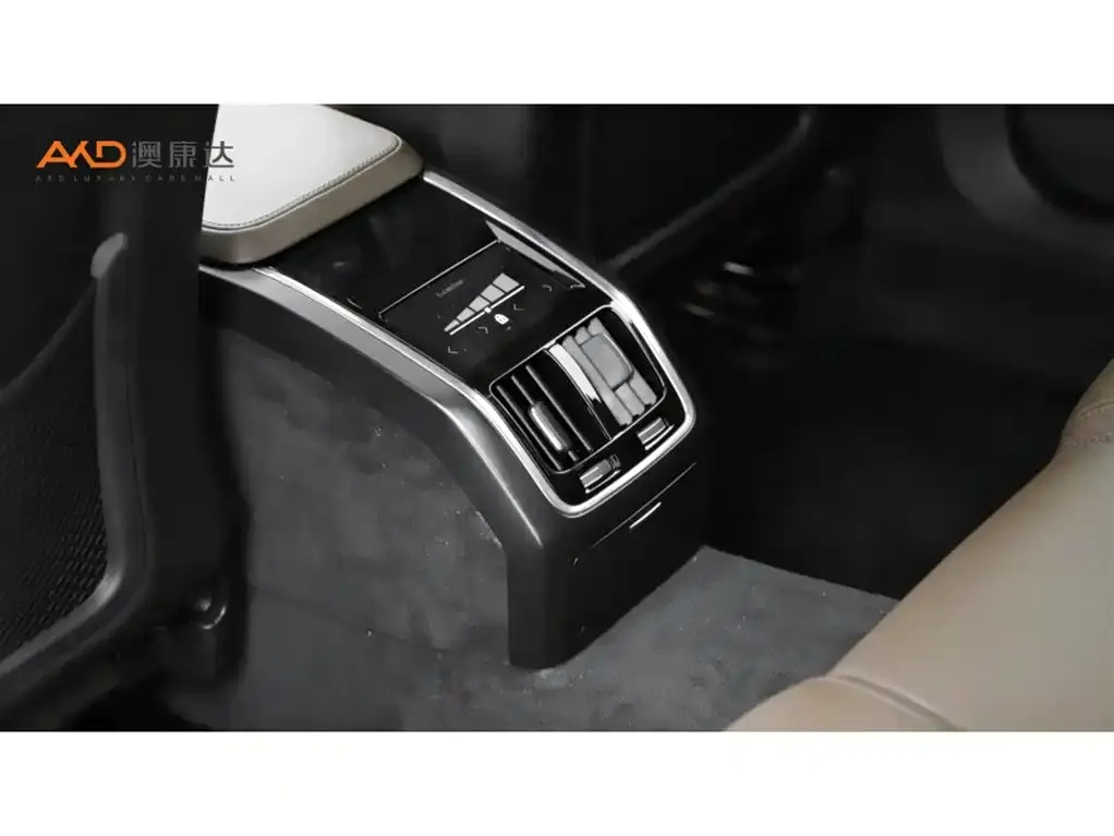 Volvo S90 2024 из CN, фото 3