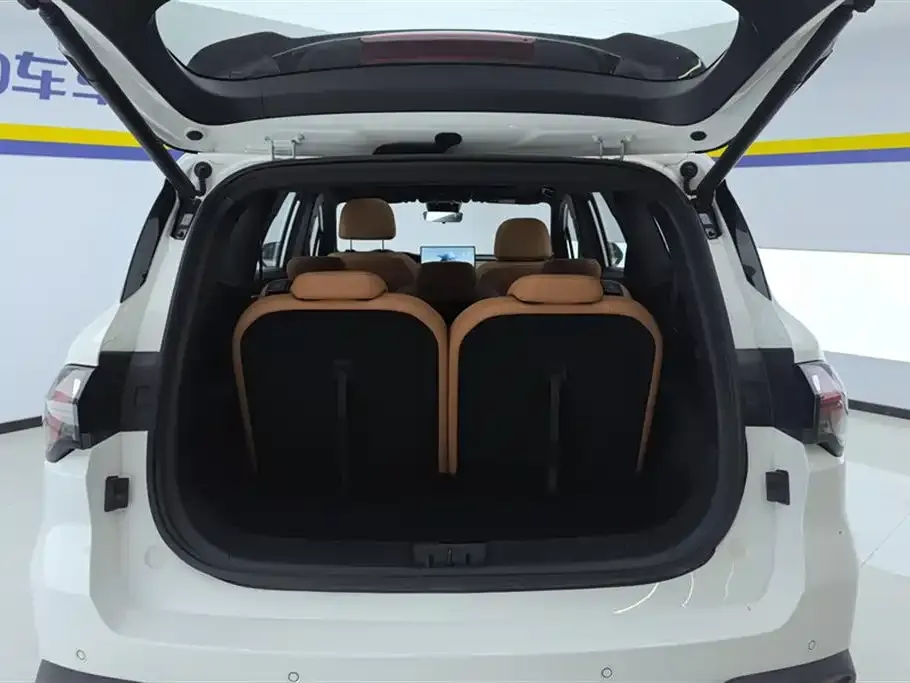 Geely Haoyue L 2024 из CN, фото 10