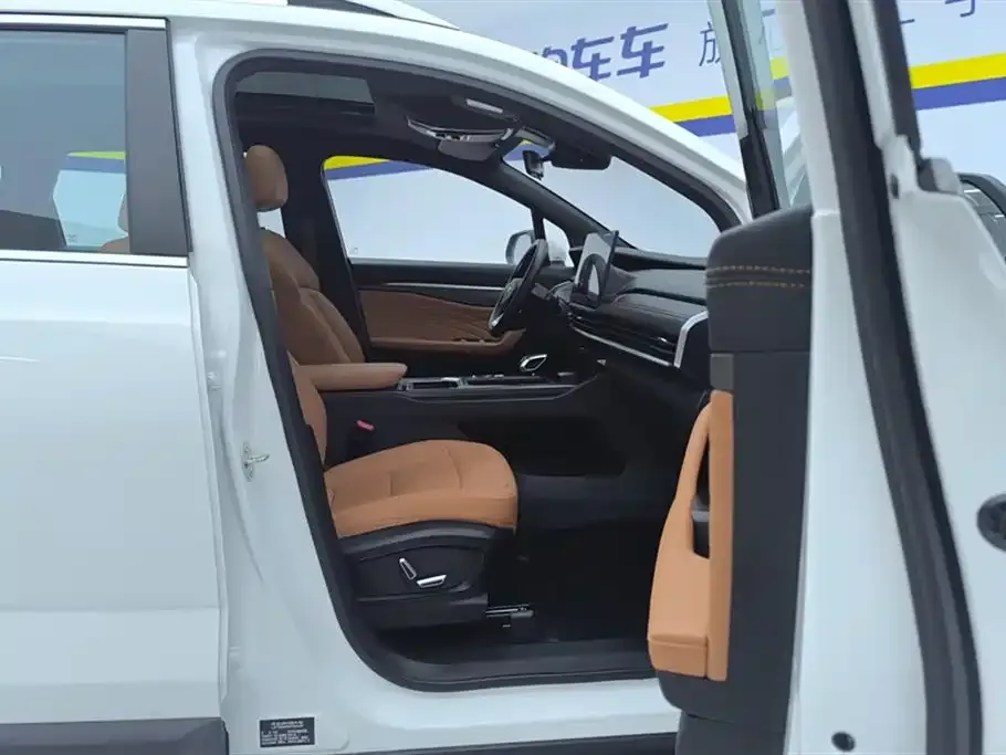 Geely Haoyue L 2024 из CN, фото 9