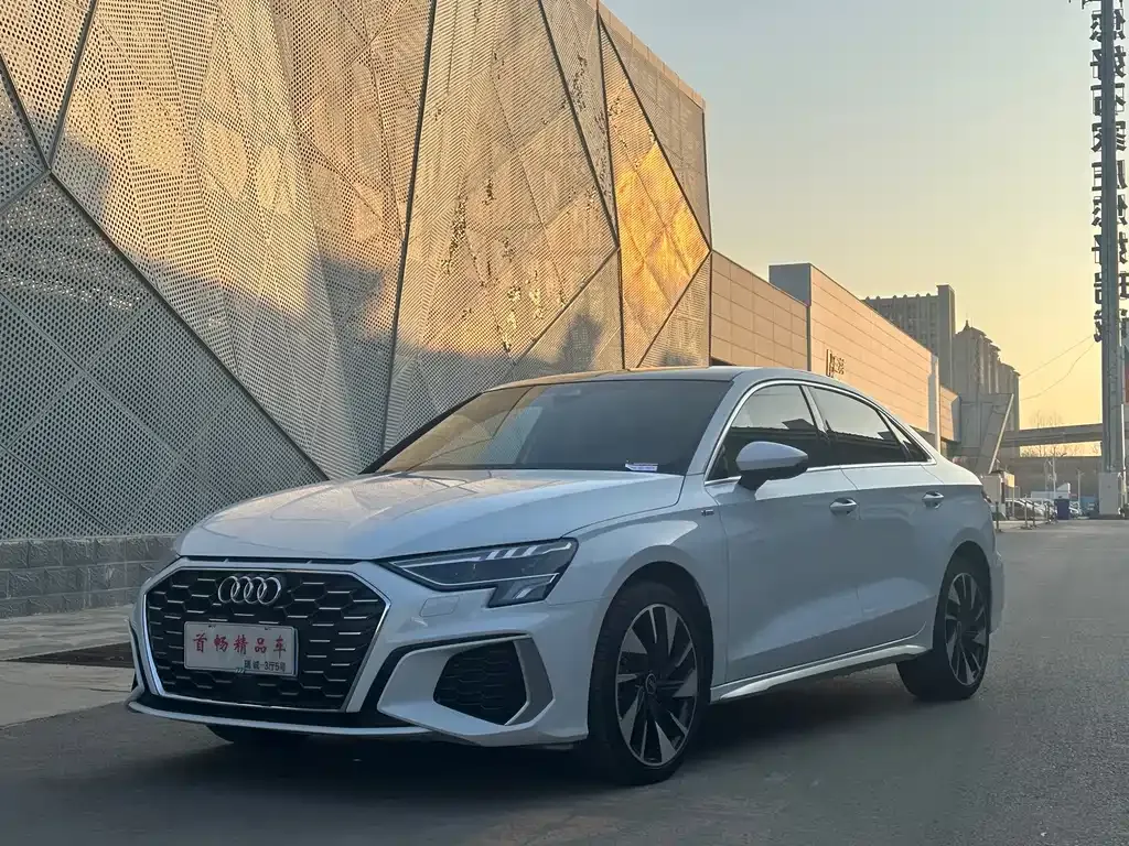 Audi A3 2024 из CN, фото 1