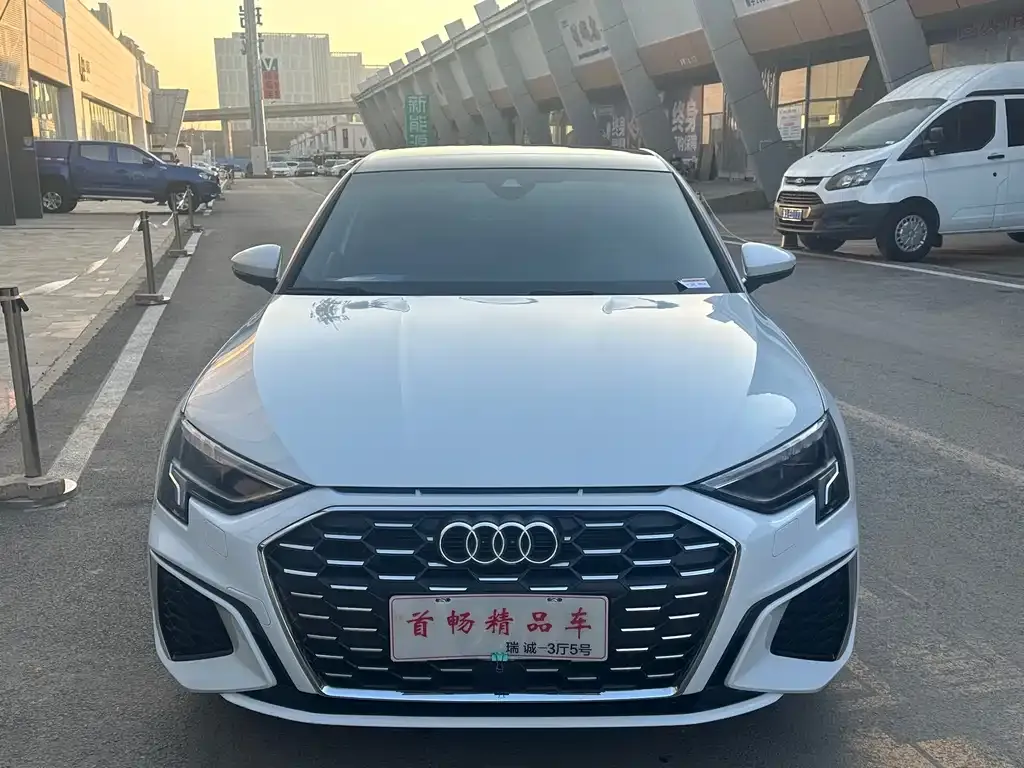 Audi A3 2024 из CN, фото 2