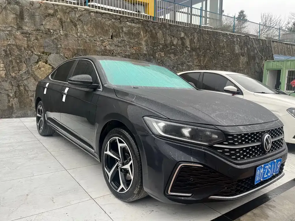 Volkswagen Passat 2023 из CN, фото 7