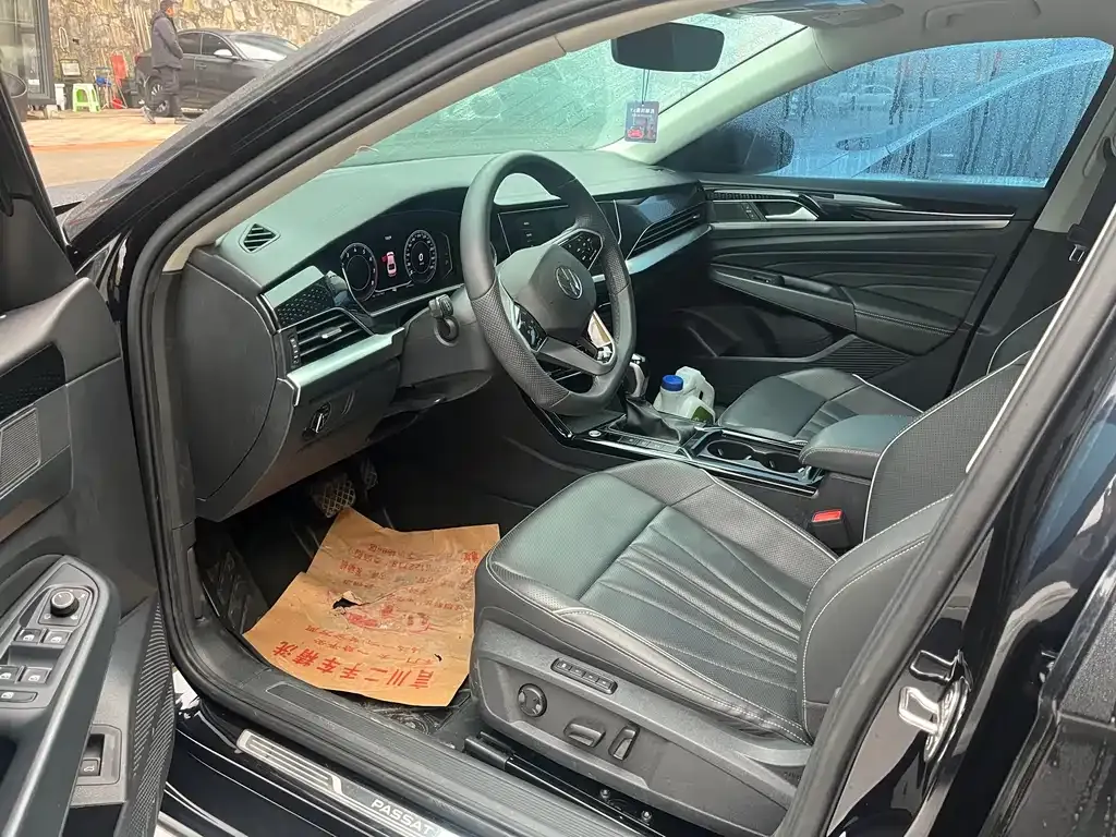 Volkswagen Passat 2023 из CN, фото 8