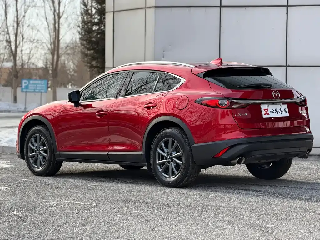 Mazda CX-4 — фото 10