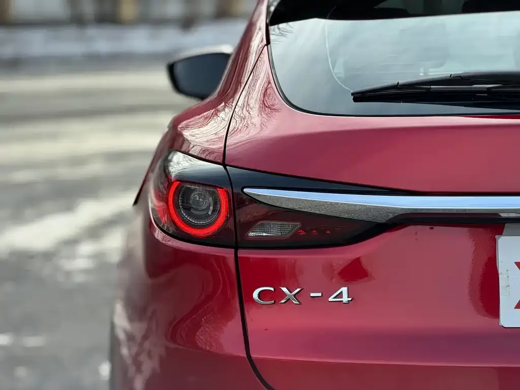 Mazda CX-4 — фото 4