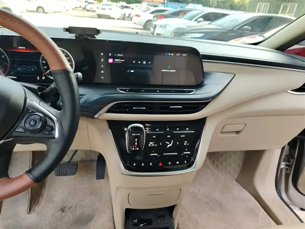 Buick GL8 2021 из CN, фото 8