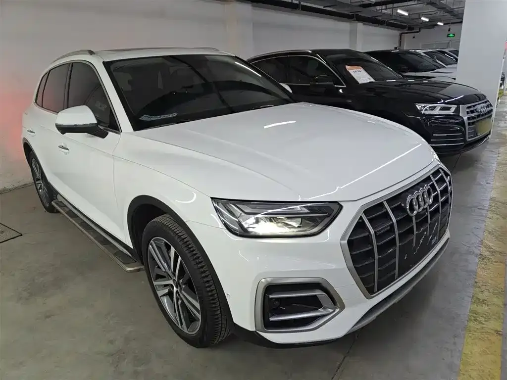 Audi Q5L 2022 из CN, фото 2