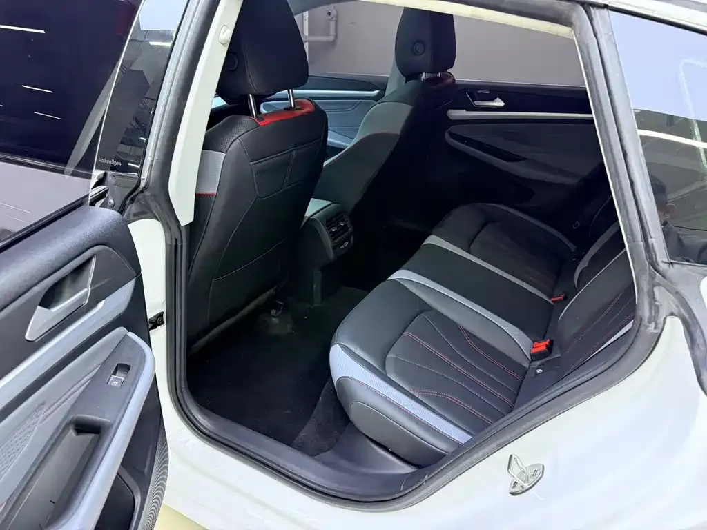 Volkswagen Lamando 2022 из CN, фото 3