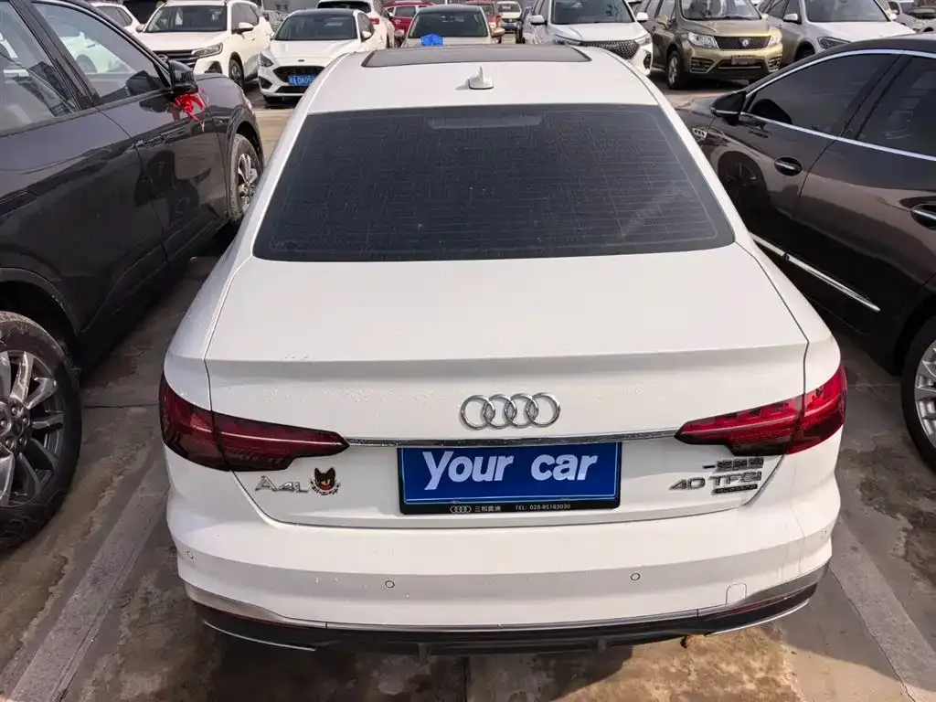 Audi A4L 2021 из CN, фото 2