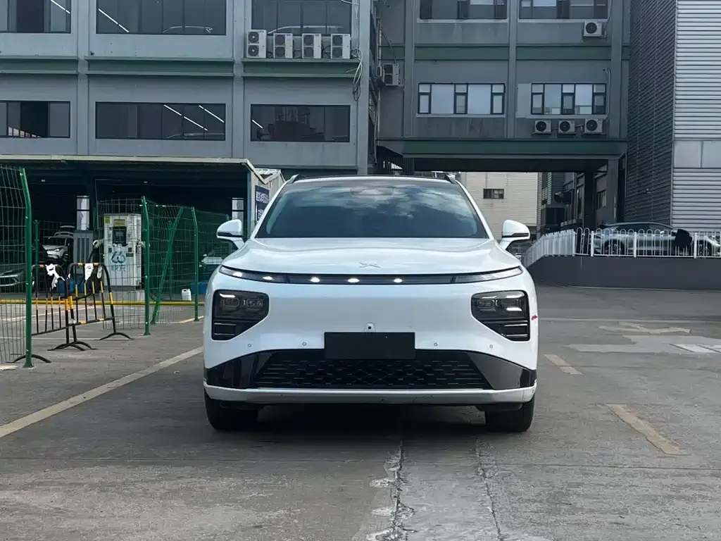 XPeng G9 2023 из CN, фото 7