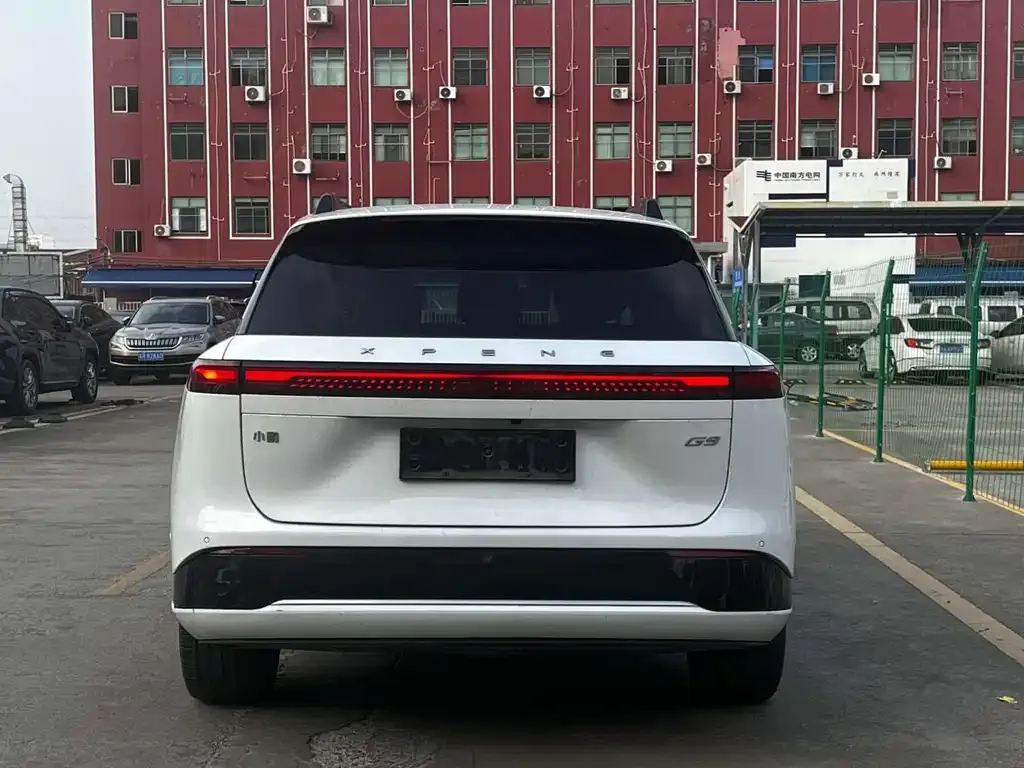 XPeng G9 2023 из CN, фото 8