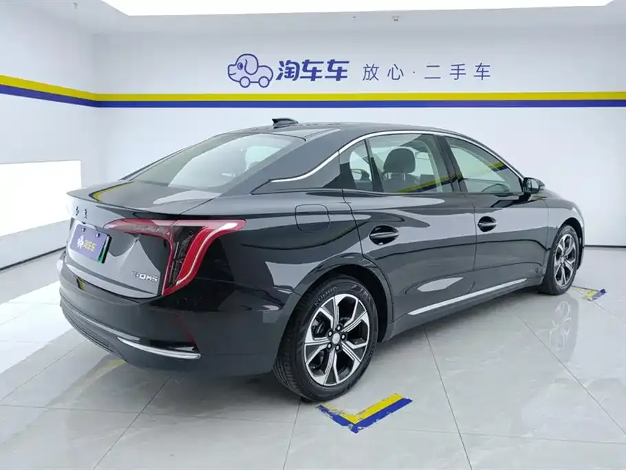 Hongqi E-QM5 — фото 2