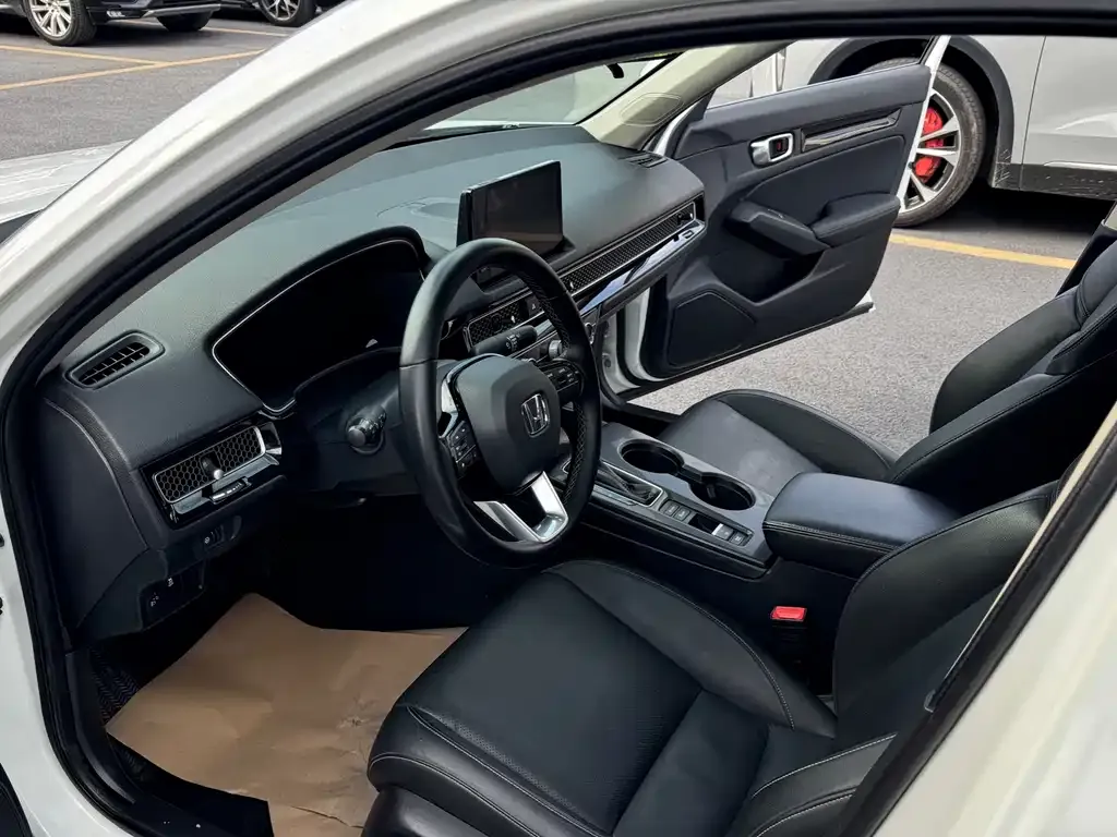 Honda Civic 2022 из CN, фото 2