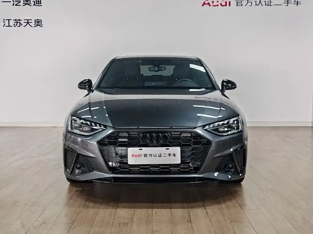 Audi A4L 2023 из CN, фото 3