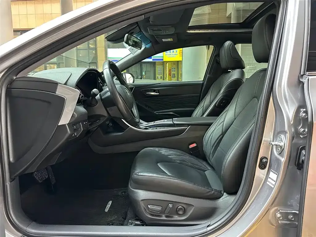 Toyota Avalon 2021 из CN, фото 4