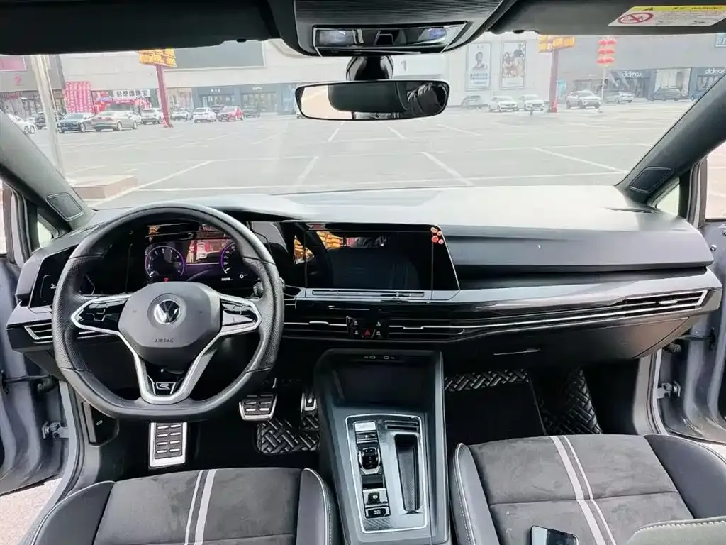 Volkswagen Golf 2022 из CN, фото 7