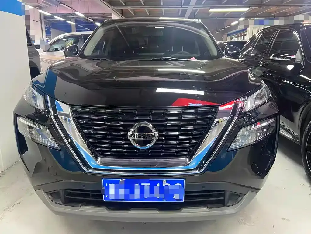 Nissan X-Trail — фото 1