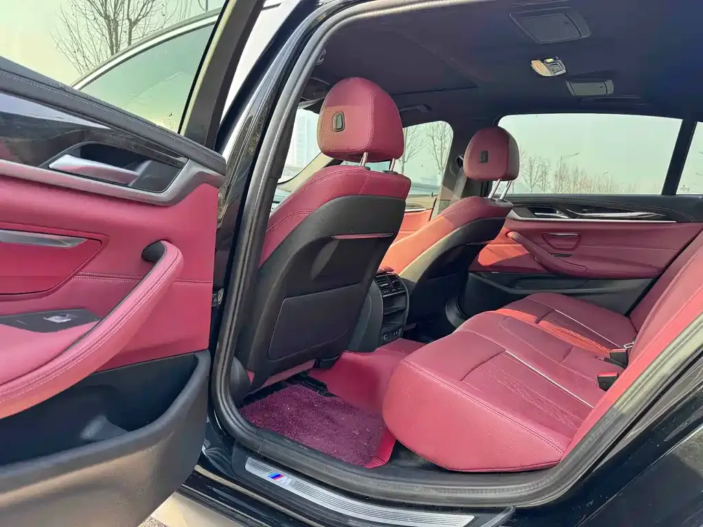 BMW 5 Series 2022 из CN, фото 3