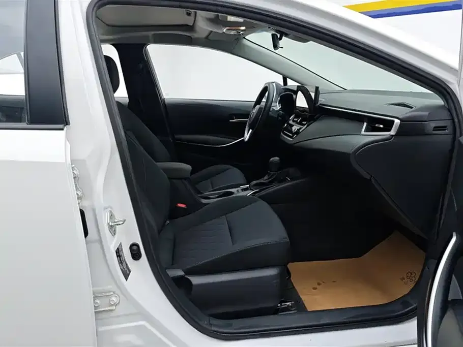 Toyota Corolla 2023 из CN, фото 6