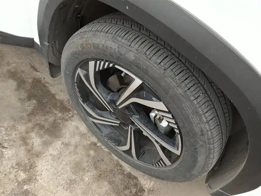 Geely Boyue 2023 из CN, фото 4
