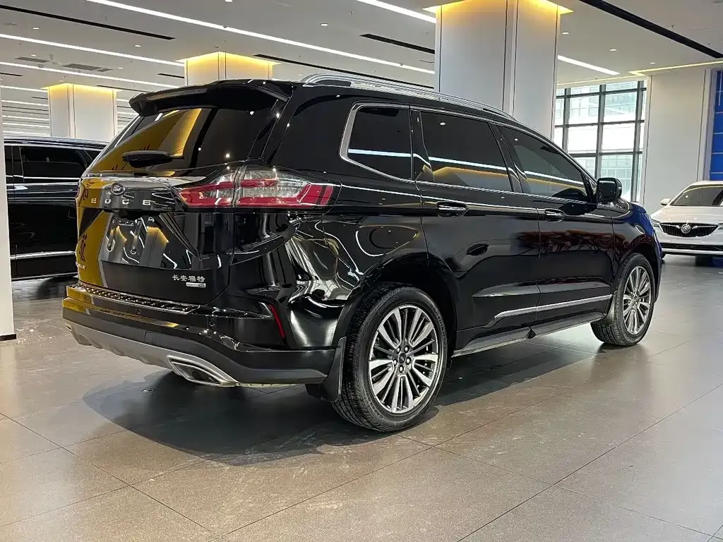 Ford Edge 2022 из CN, фото 5