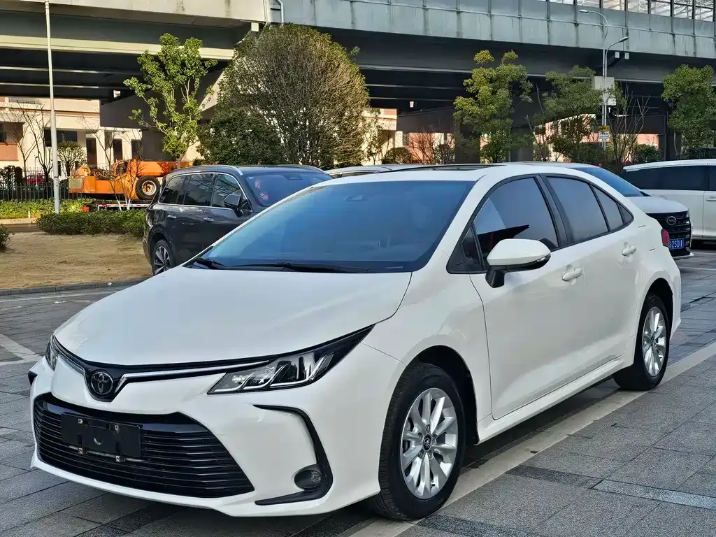 Toyota Corolla 2021 из CN, фото 1