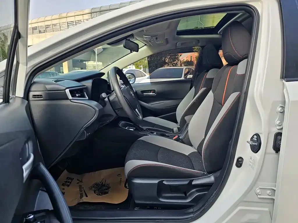 Toyota Corolla 2021 из CN, фото 7