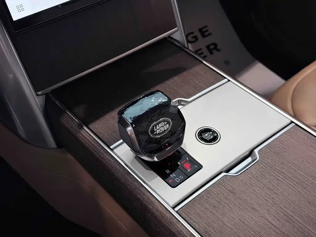Land Rover Range Rover 2025 из CN, фото 4