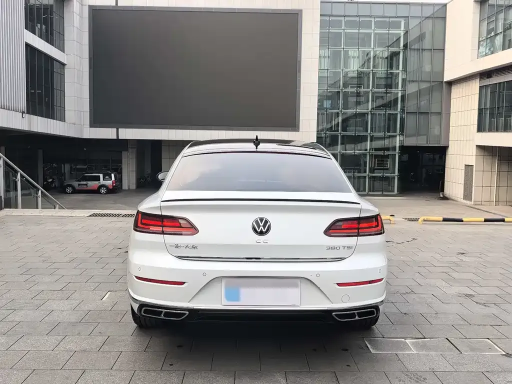 Volkswagen CC 2023 из CN, фото 6