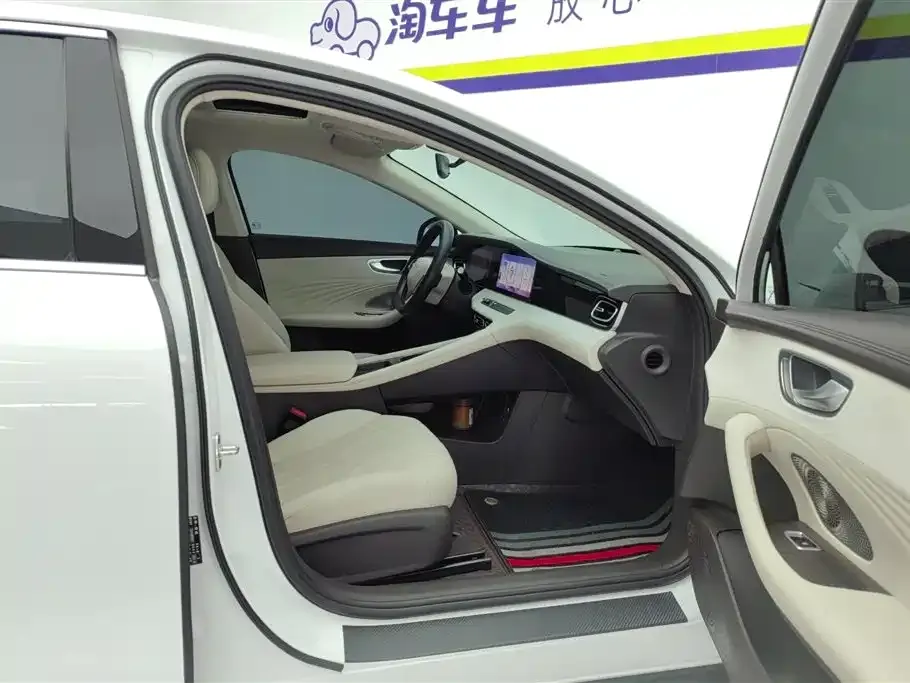Roewe D7 2024 из CN, фото 4