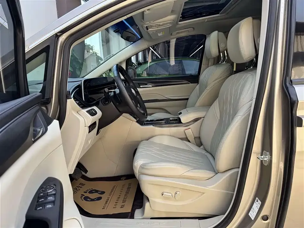 Buick GL8 2023 из CN, фото 4