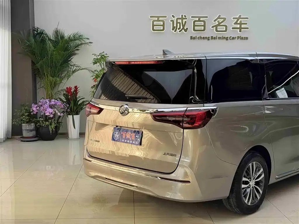 Buick GL8 2023 из CN, фото 5
