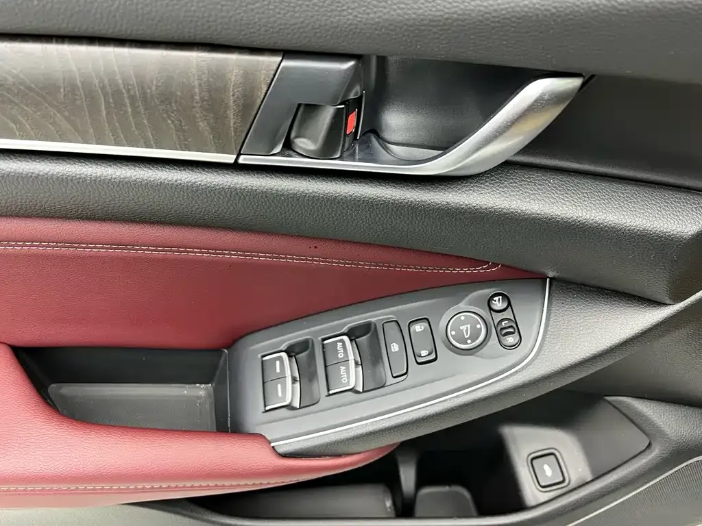 Honda Inspire 2023 из CN, фото 5