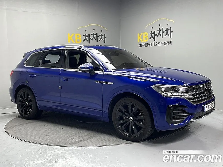 Volkswagen Touareg 2023 из KR, фото 1