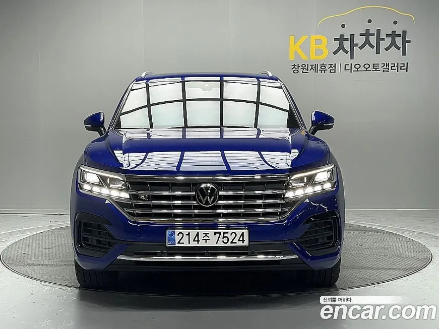 Volkswagen Touareg 2023 из KR, фото 2