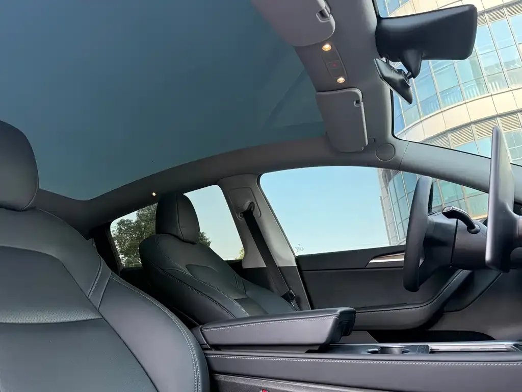 Tesla Model Y 2023 из CN, фото 7