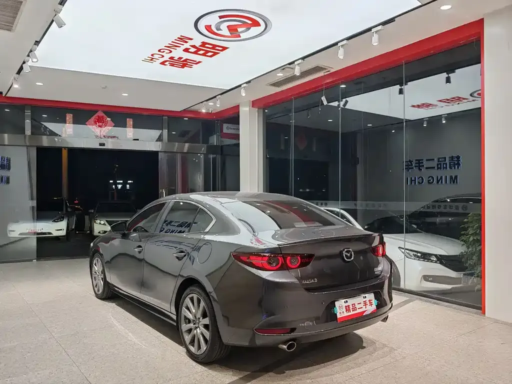 Mazda 3 Axela 2023 из CN, фото 5
